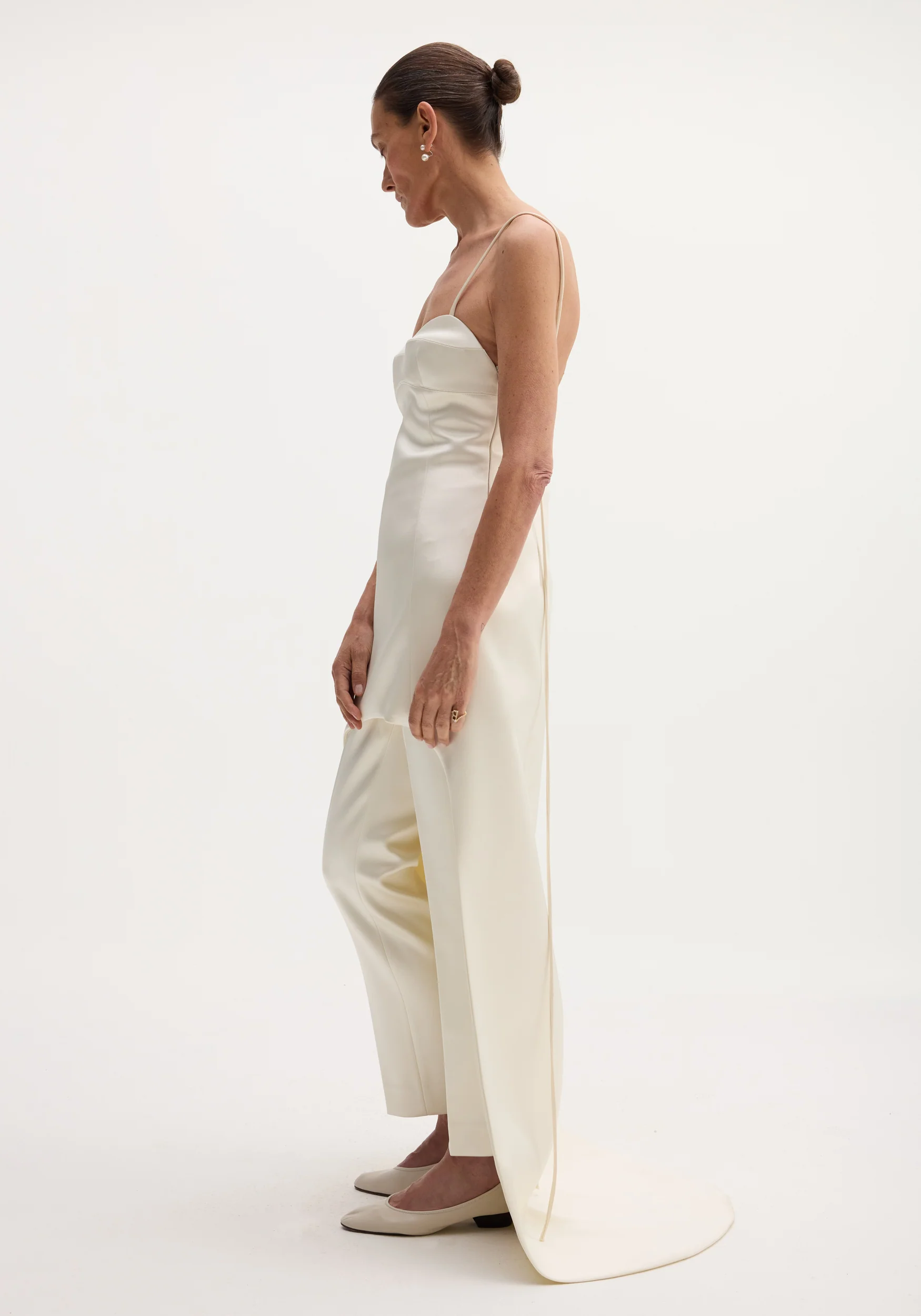 Satin bustier dress with train | ivory - Image 4