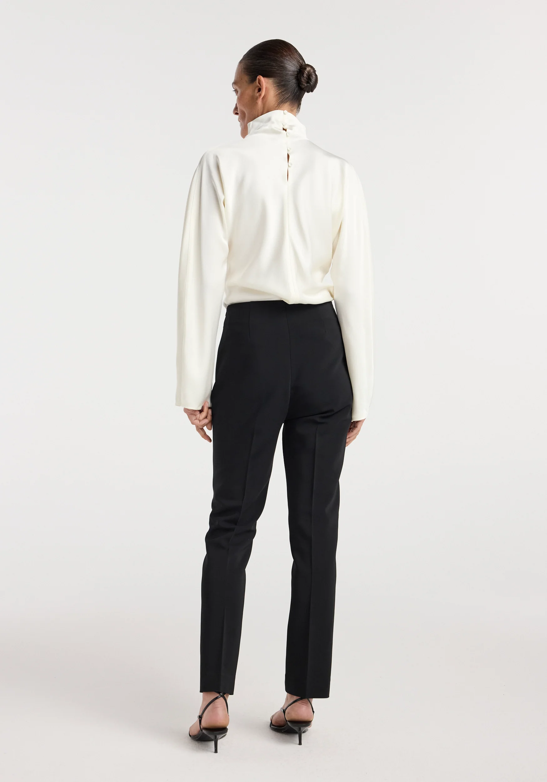 Cigarette leg trousers | black - Image 5