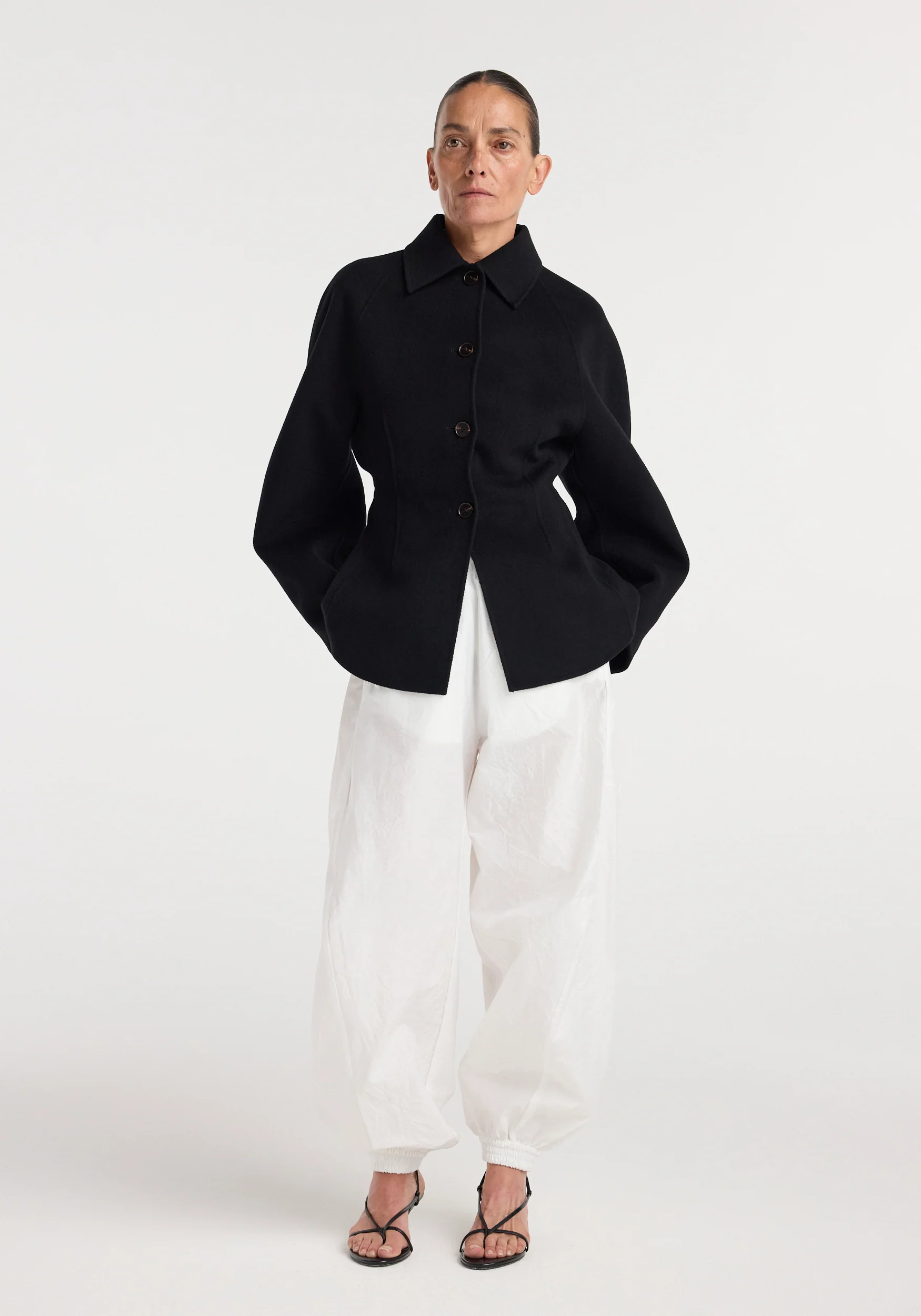 Double-faced sculptural jacket | black - Image 3