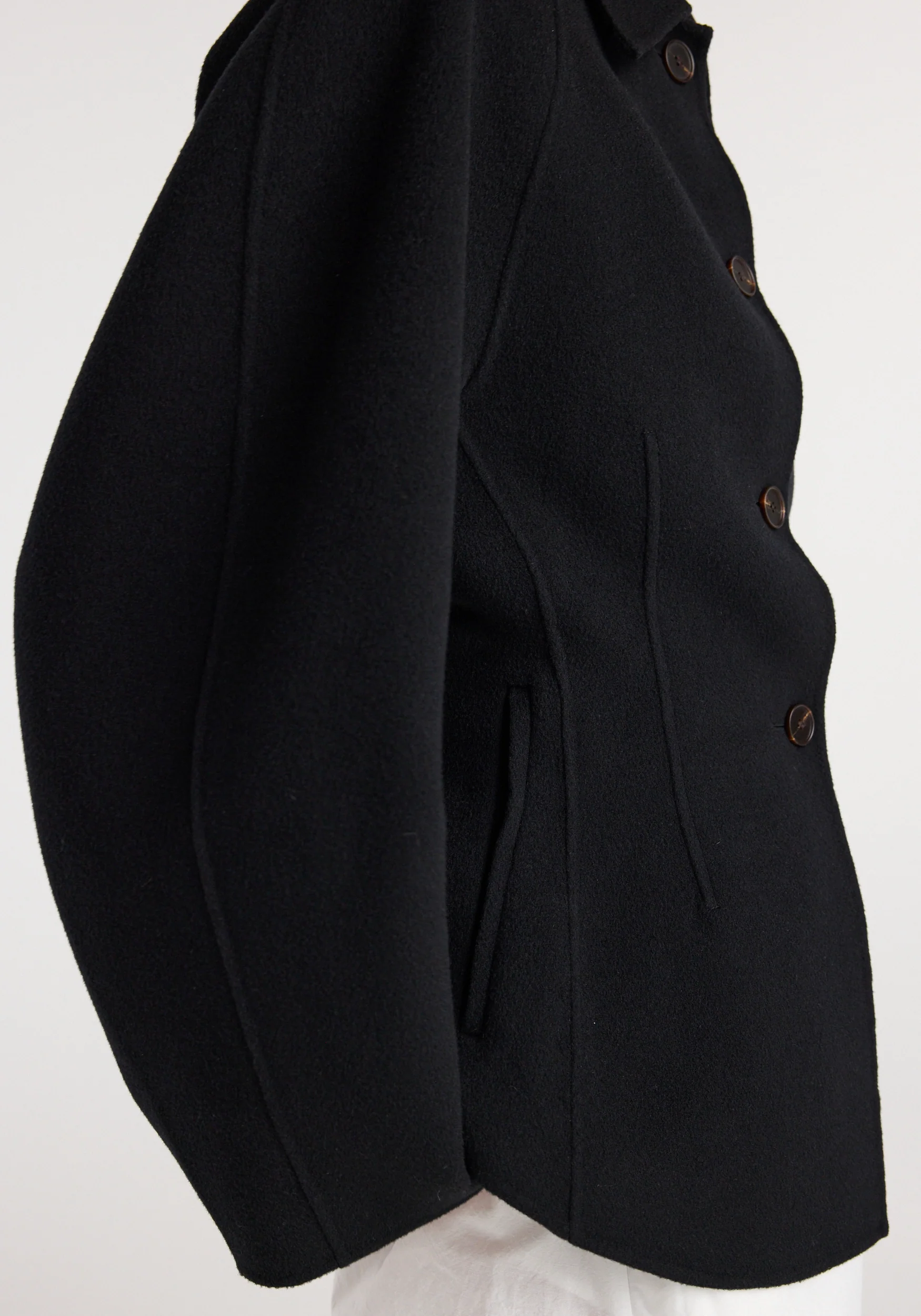 Double-faced sculptural jacket | black - Image 5
