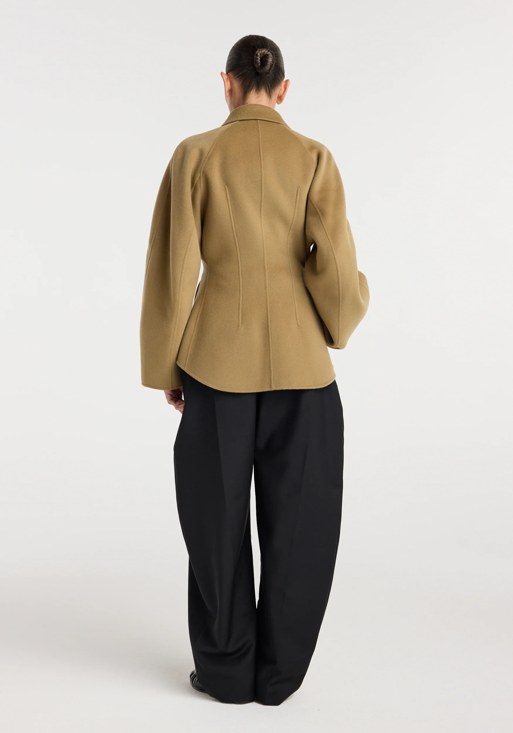 Double-faced sculptural jacket | camel - Image 6