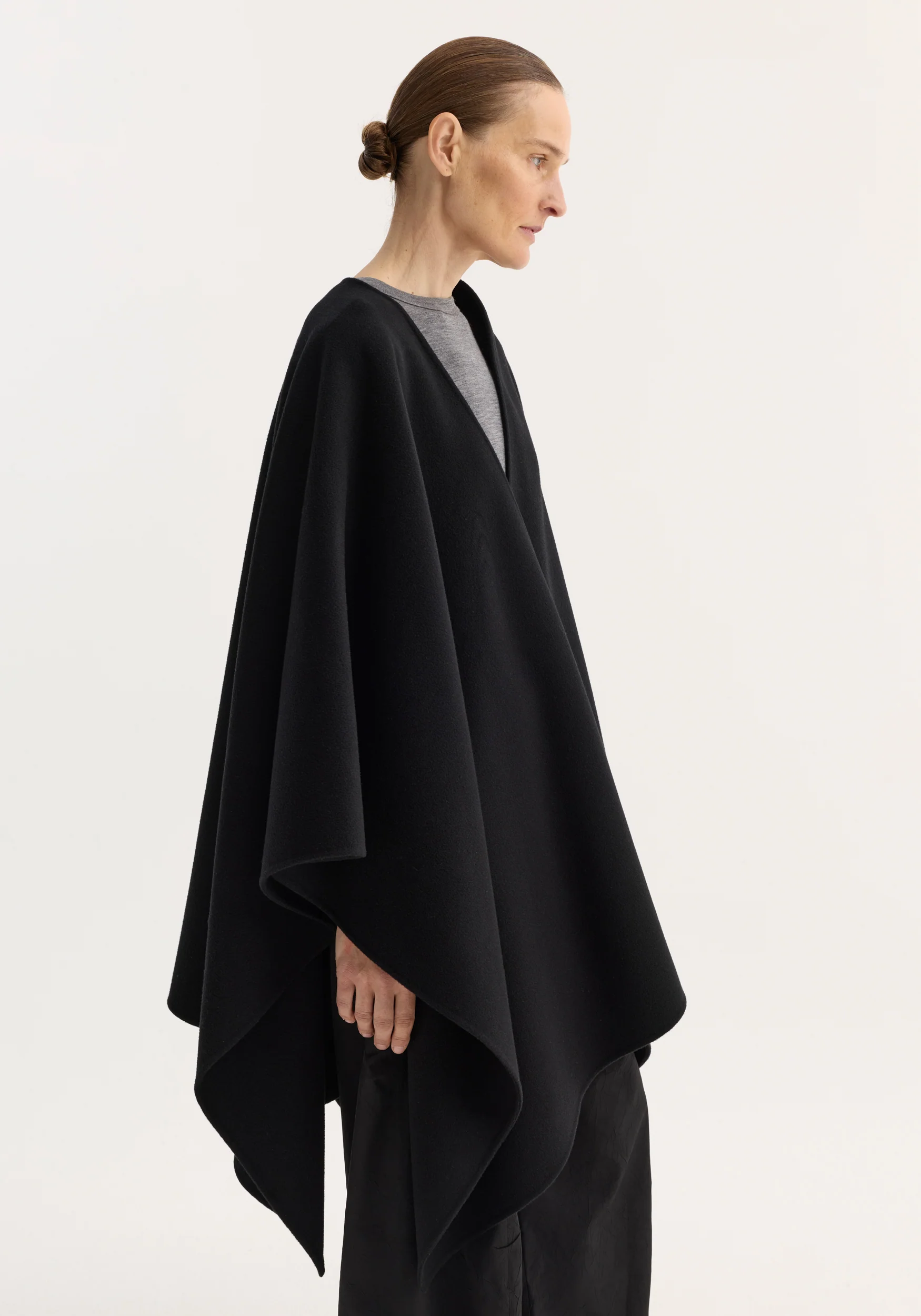 Draped scarf poncho | black - Image 4