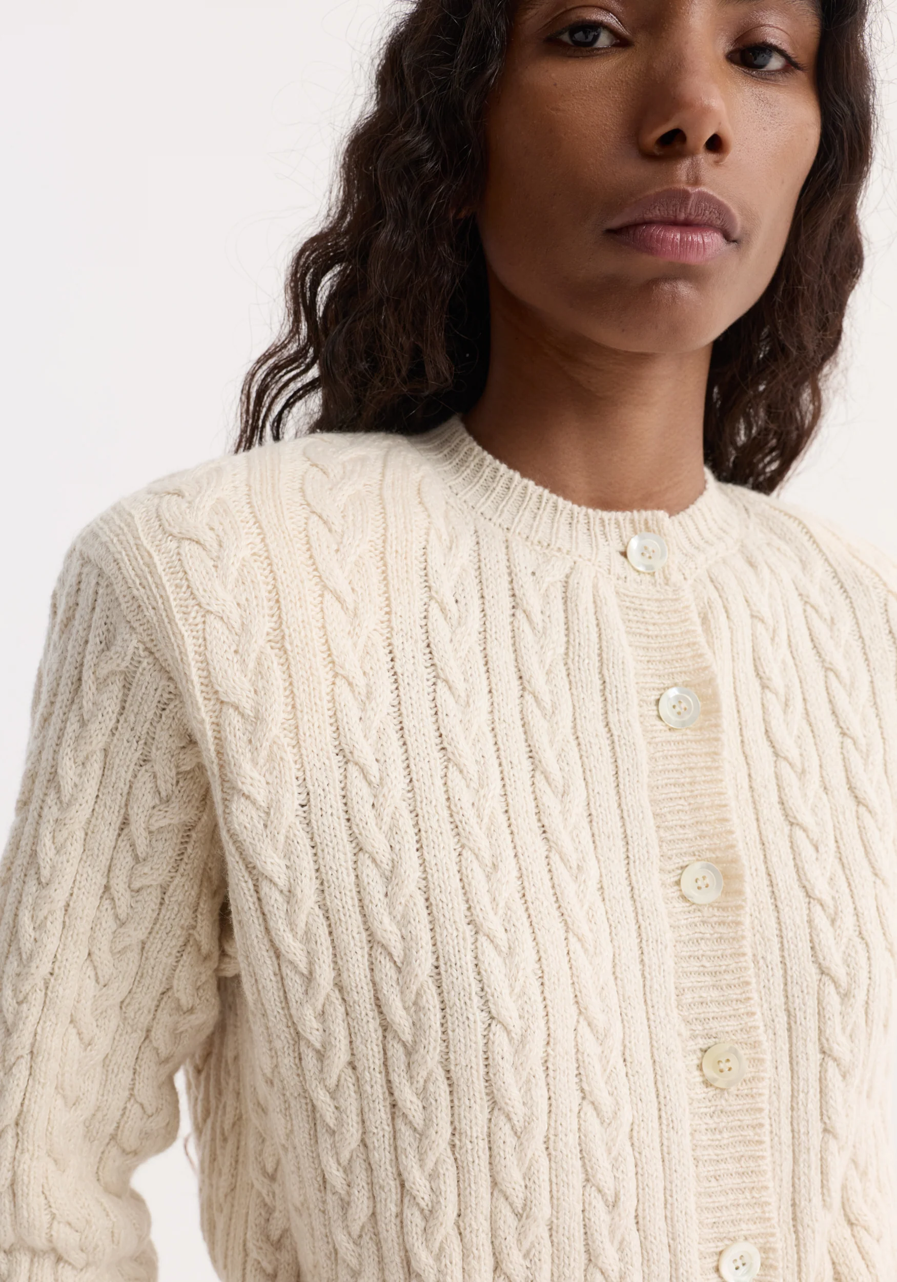 Fine merino cable cardigan | cream - Image 5