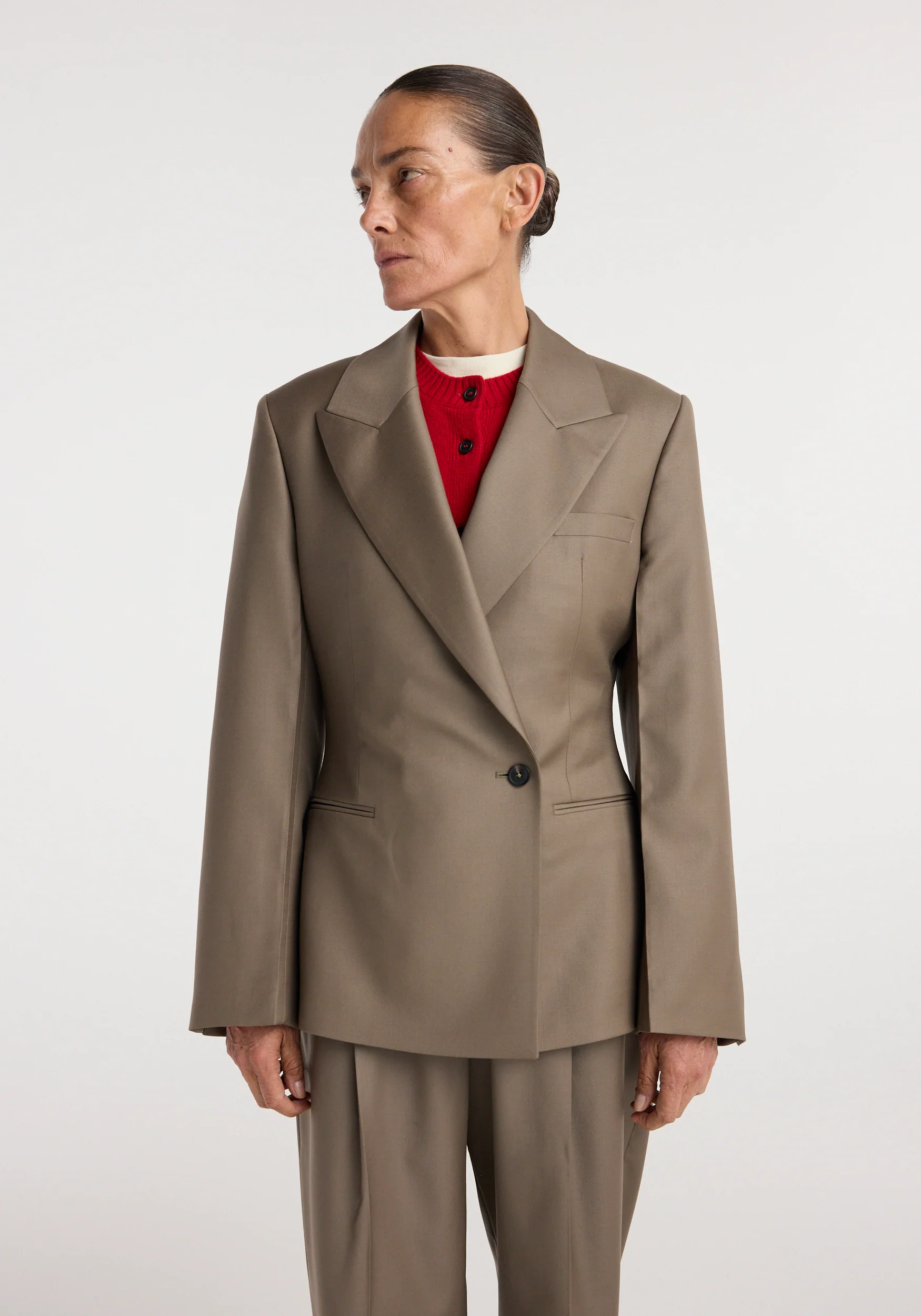Hourglass shaped blazer | desert brown - Image 3
