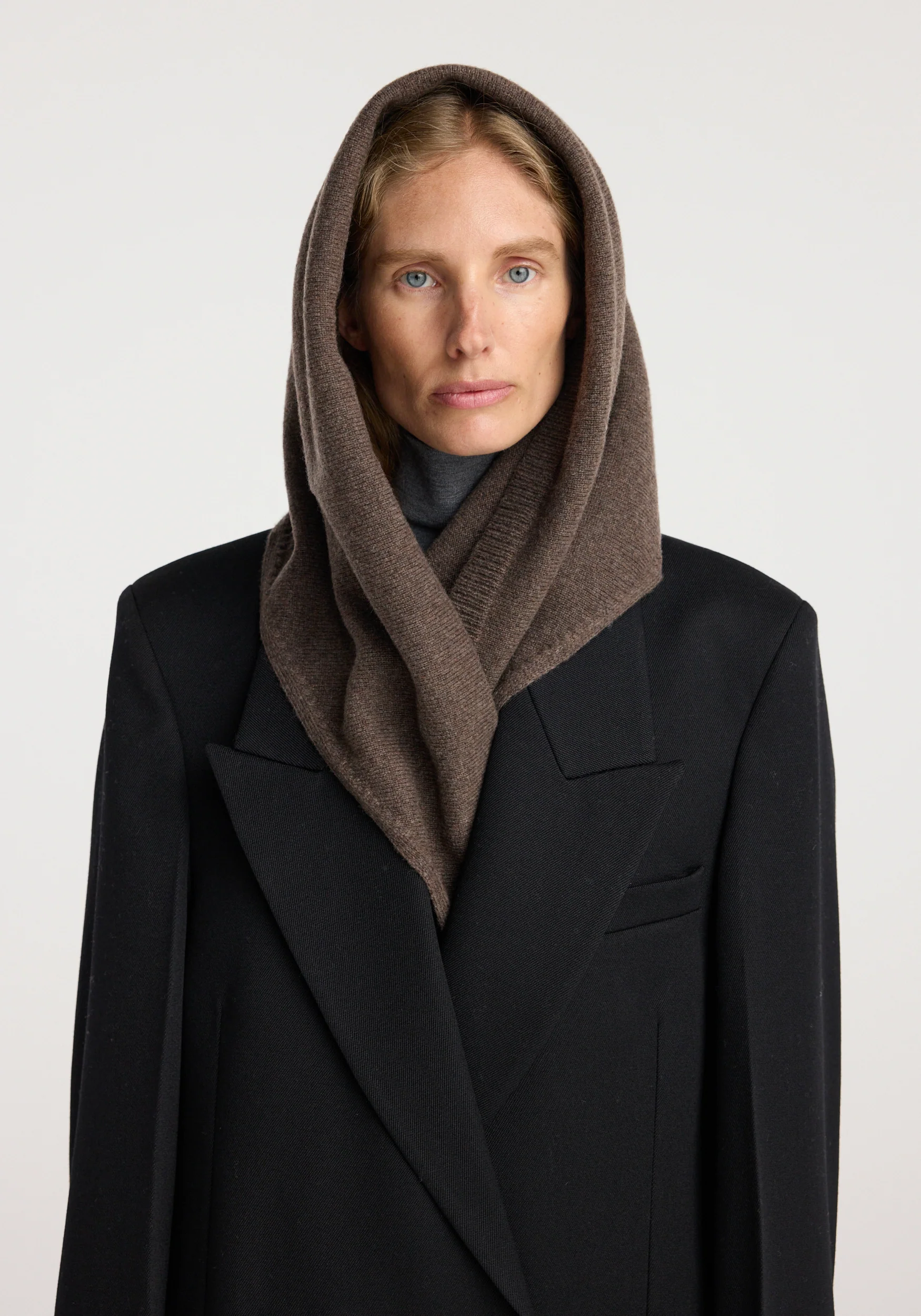 Large knitted triangle scarf | taupe melange - Image 4