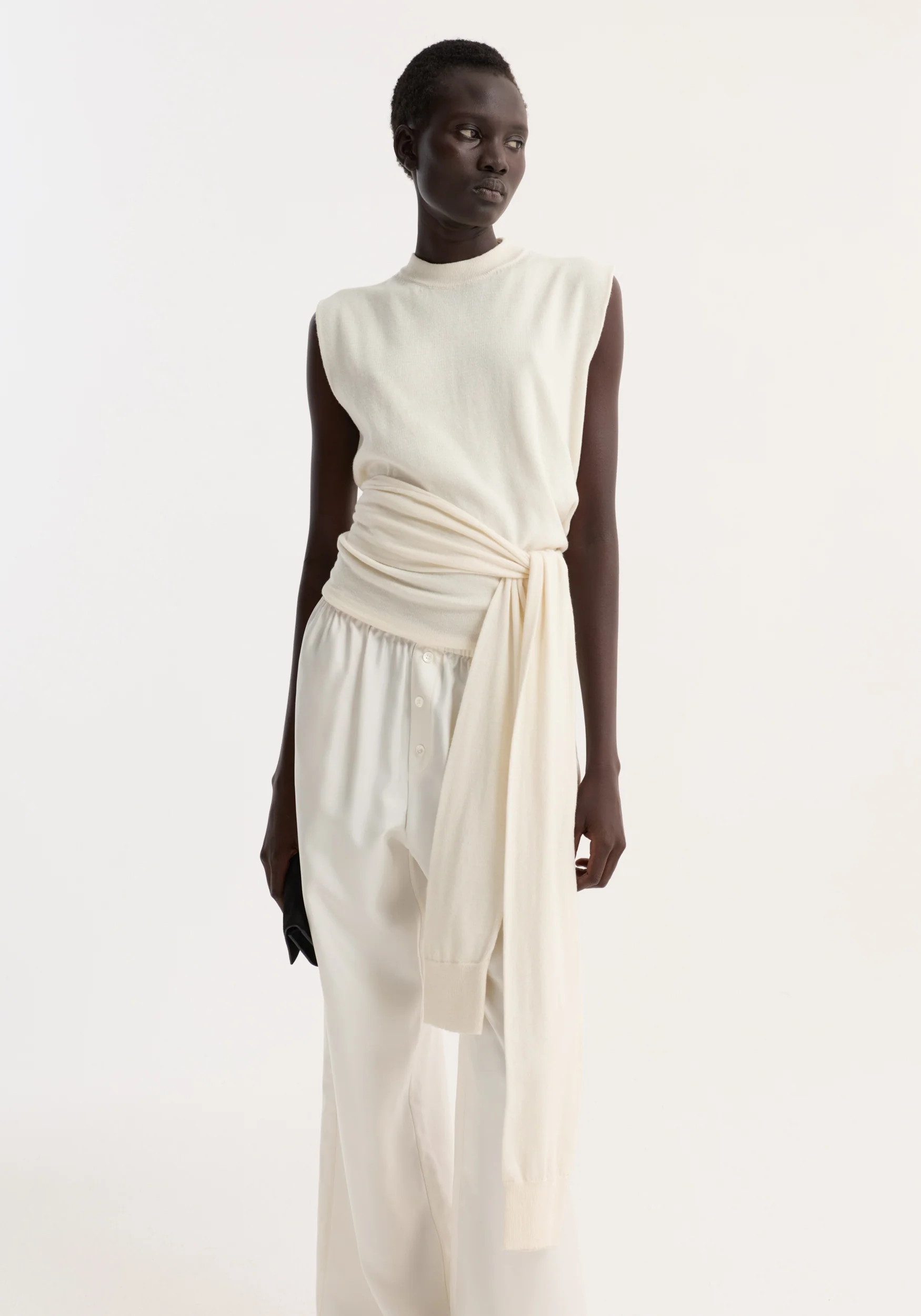 Open back knitted wrap top | off white - Image 3