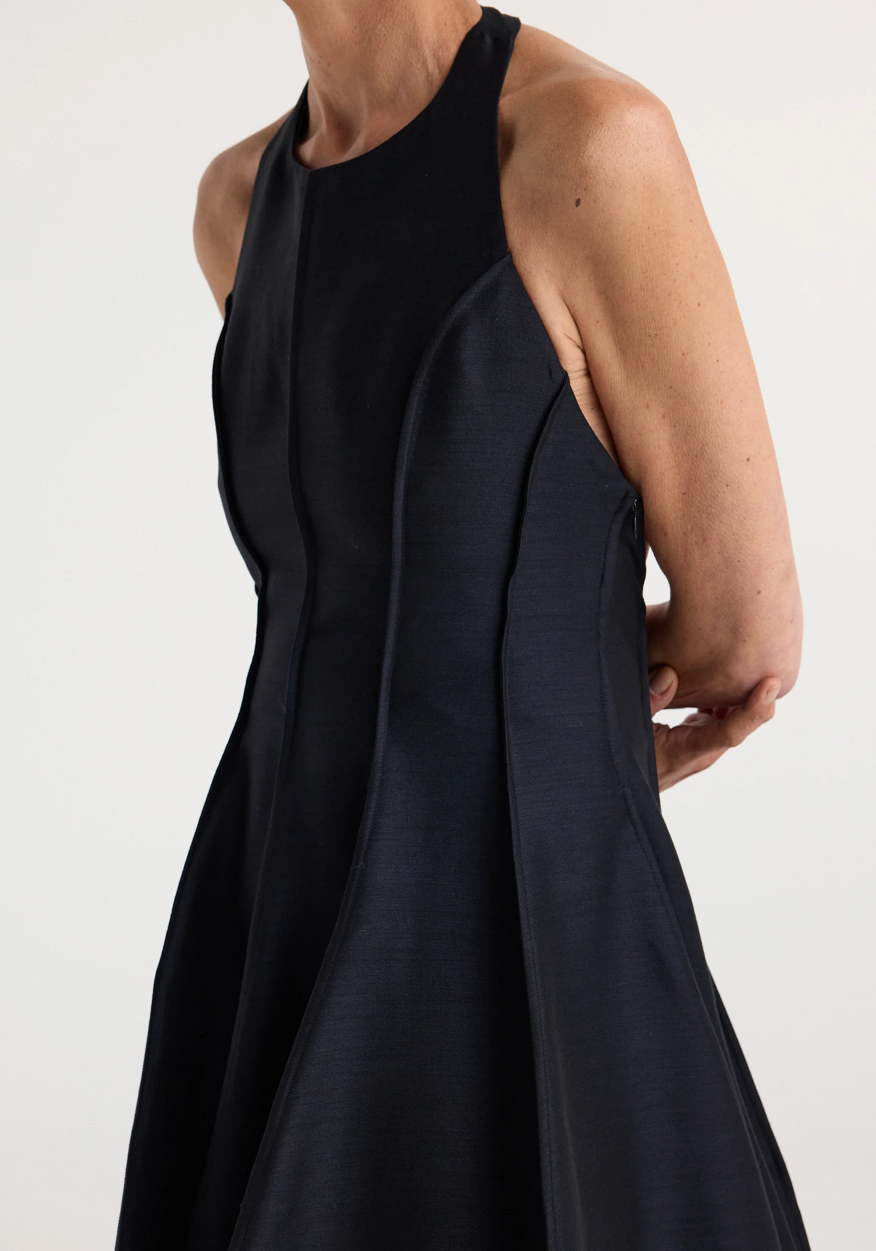 Open back tulip dress | night - Image 5