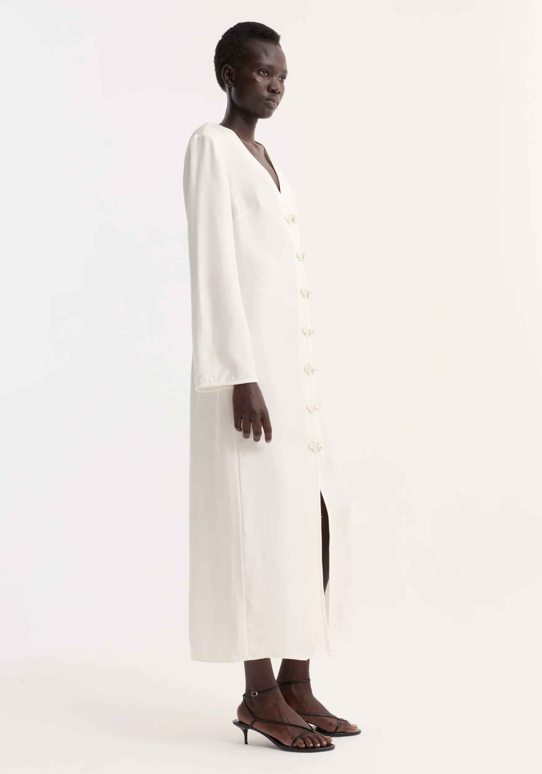 Pankou closure silk dress | cream - Image 4