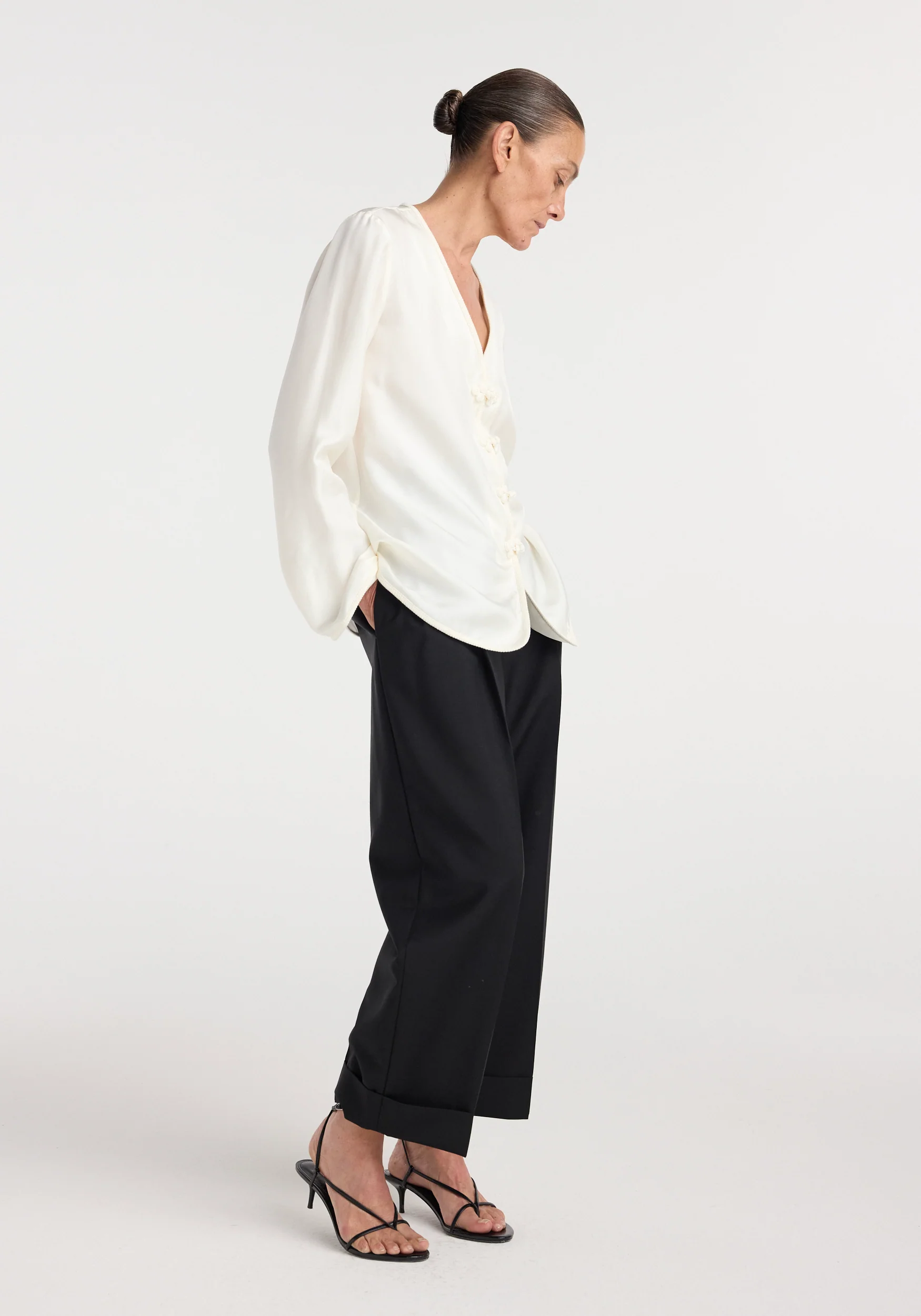 Pankou closure silk top | cream - Image 3