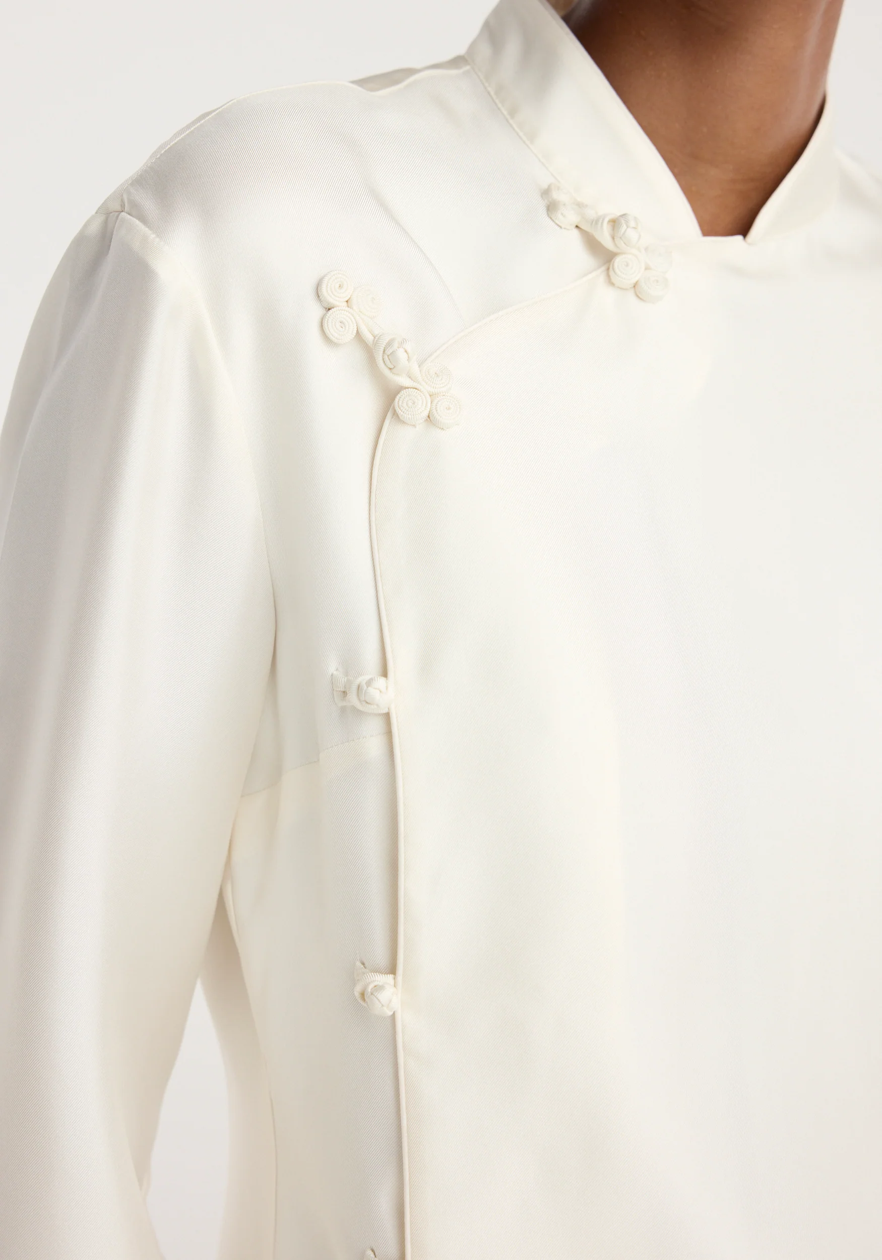 Pankou closure silk top | cream - Image 3