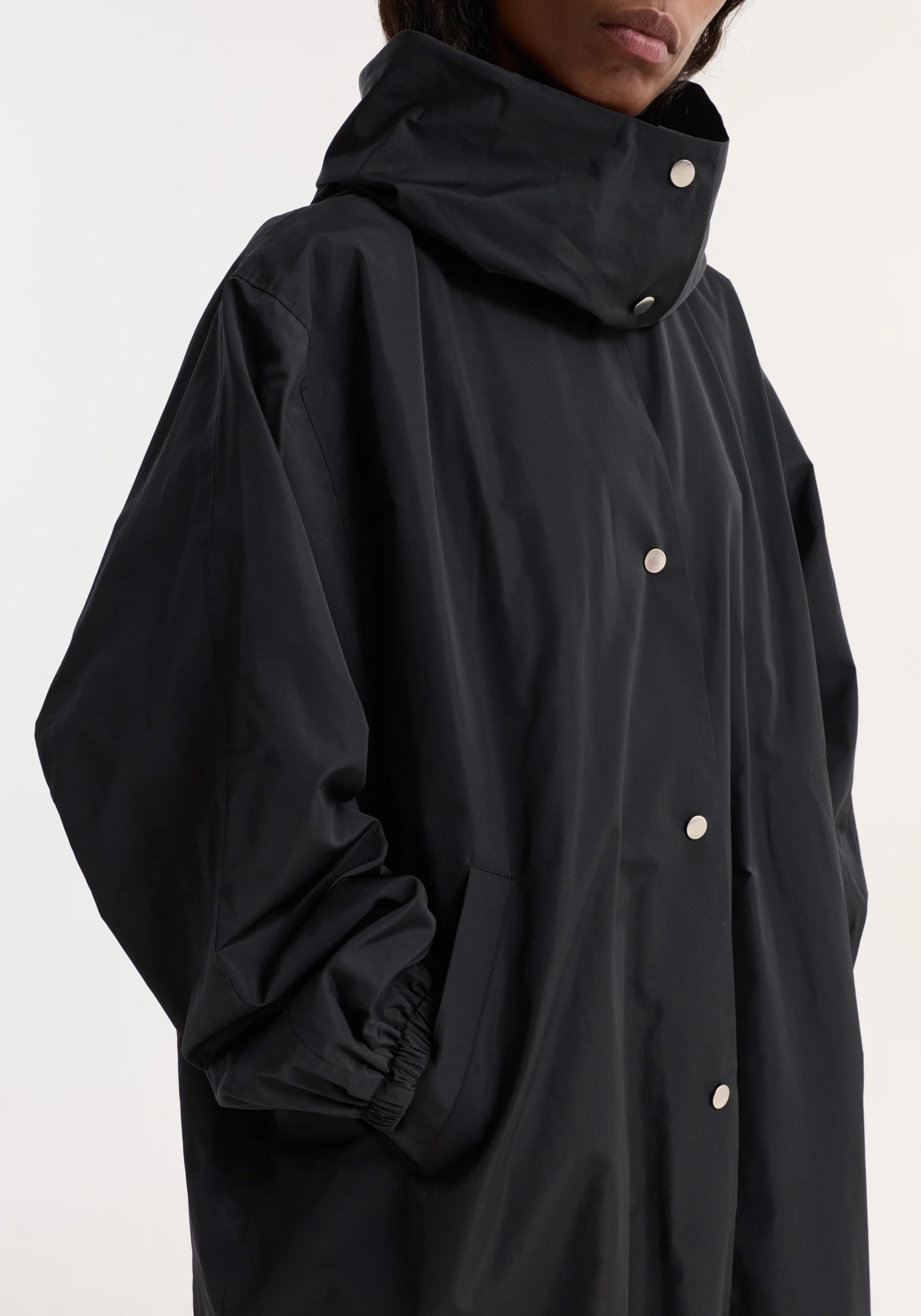 Parachute silk-blend coat | black - Image 4
