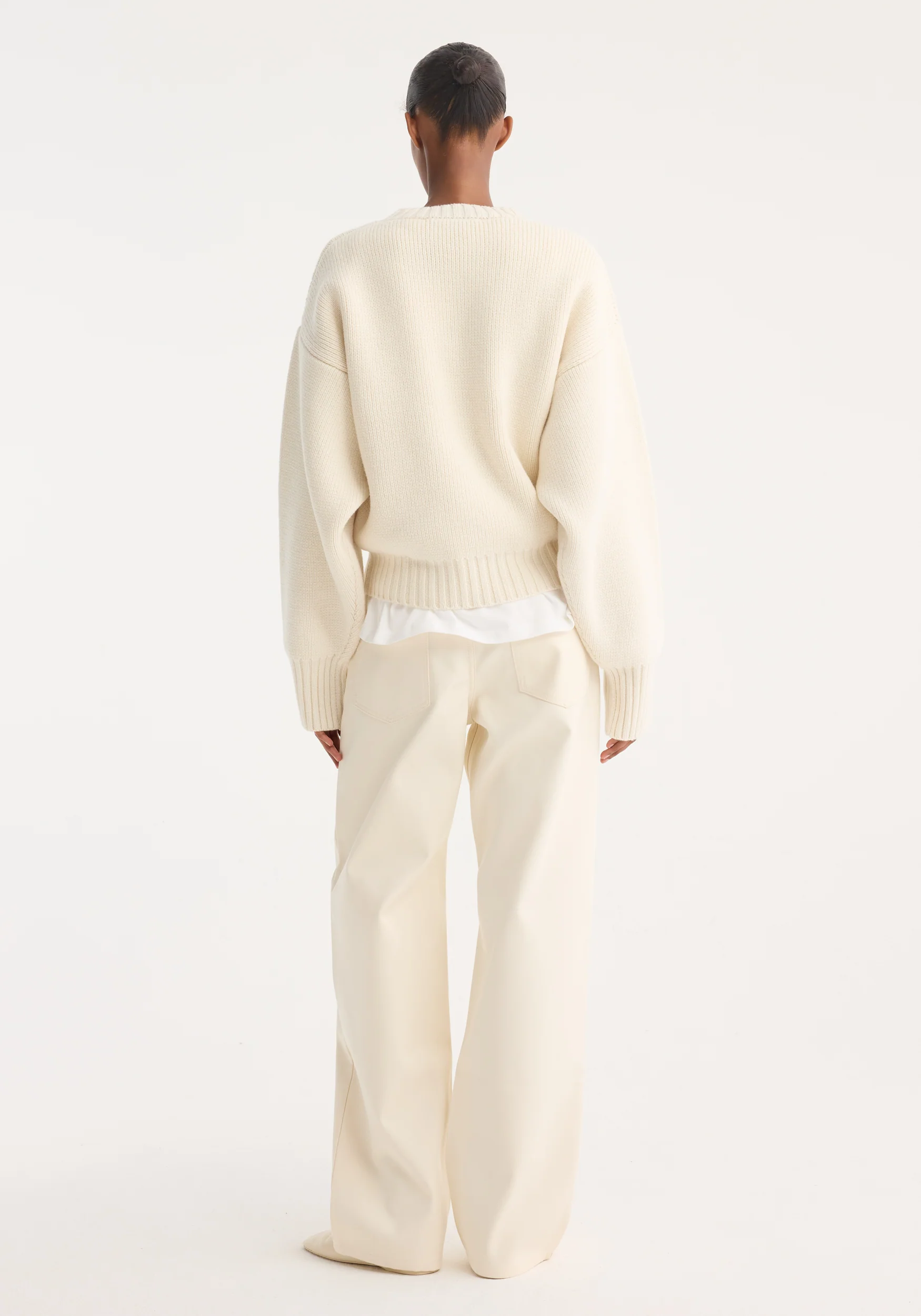 Sculptural compact crewneck | off white - Image 6