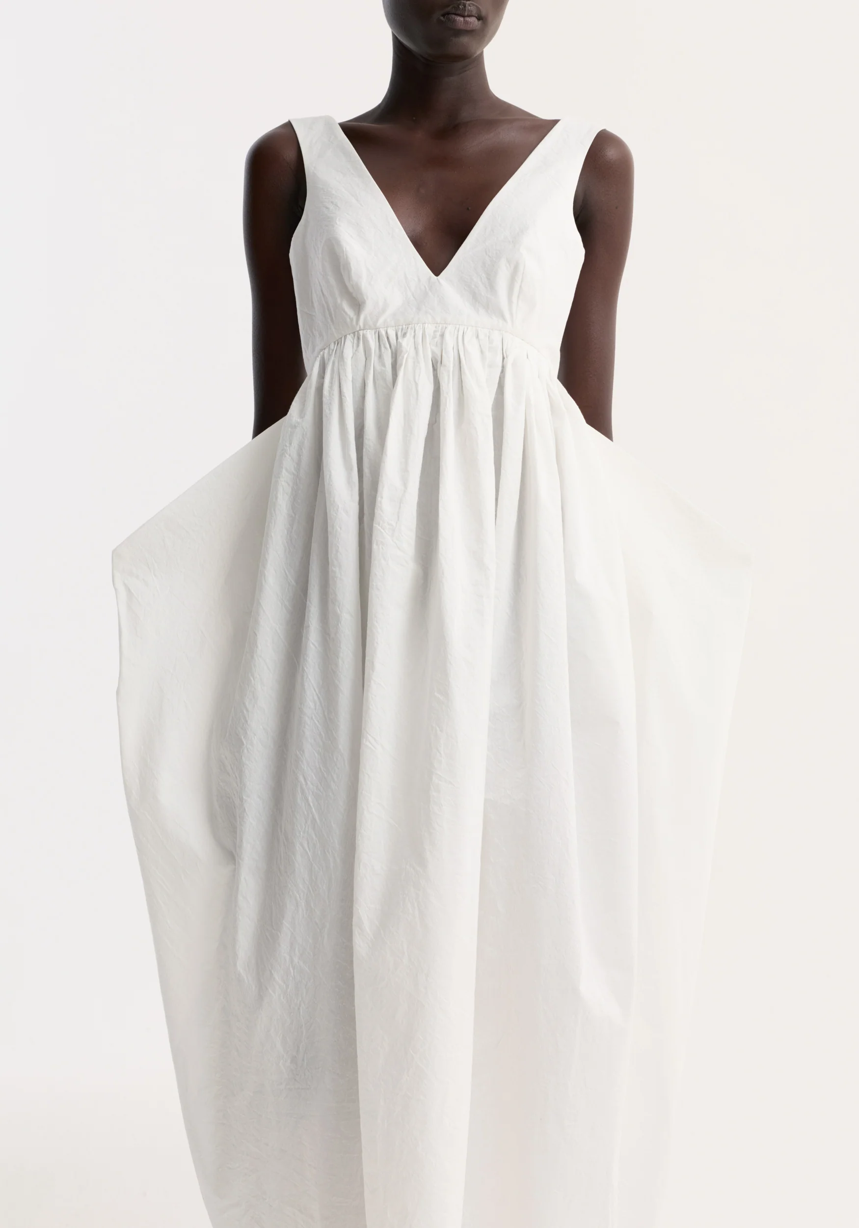 Sculptural textured cotton dress | off white - Image 4