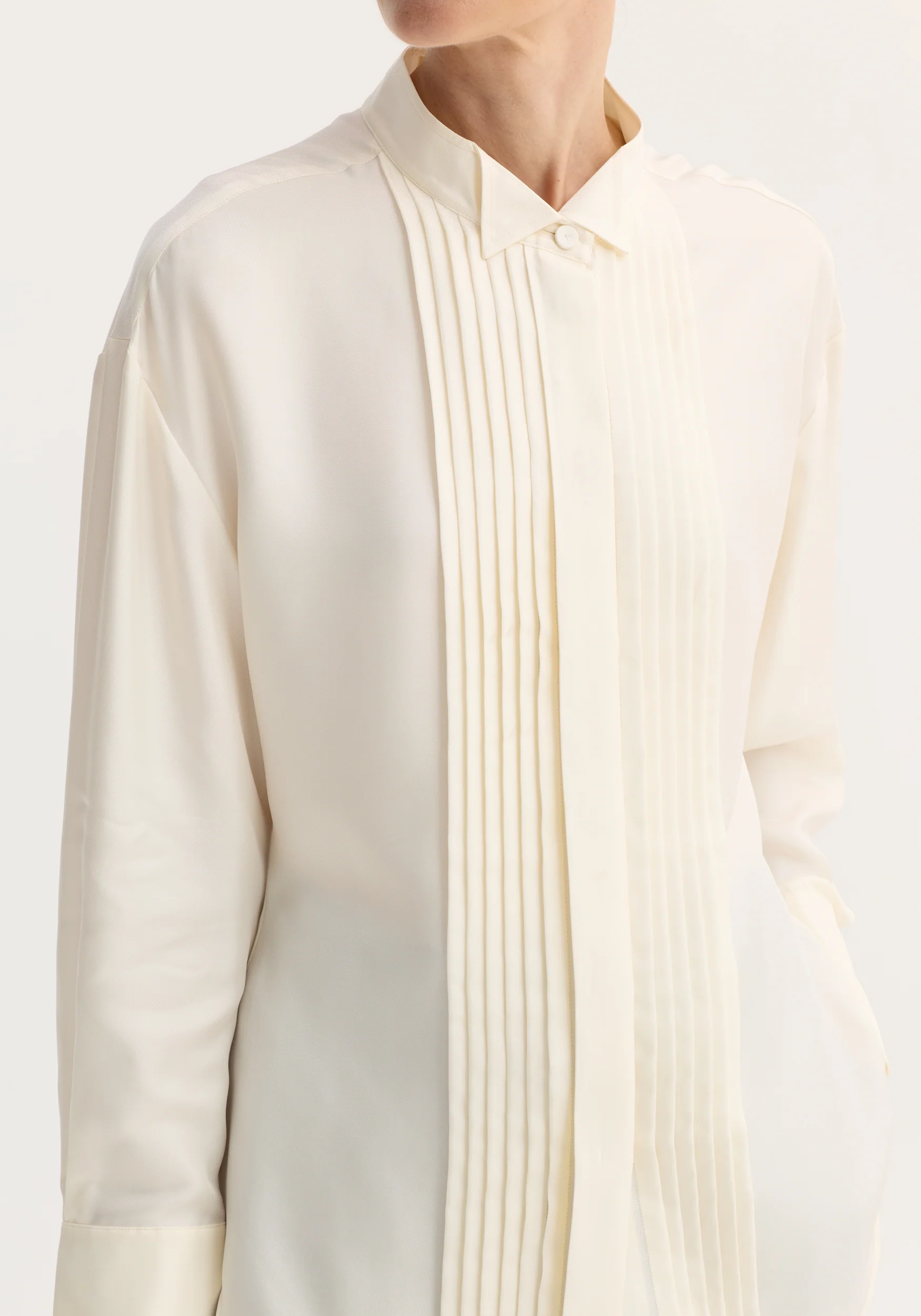 Shaped tuxedo silk shirt | cream - Image 5