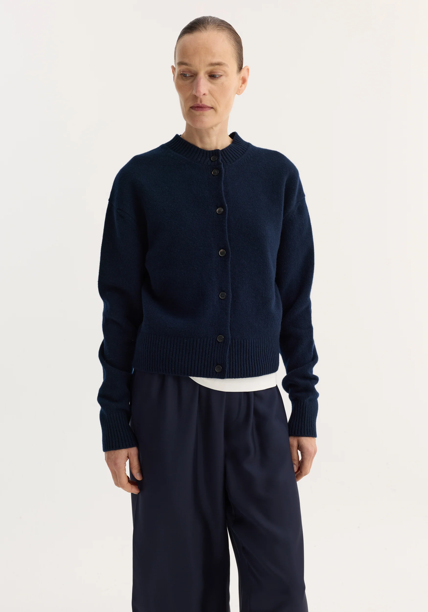 Short boiled cardigan | navy - Image 3