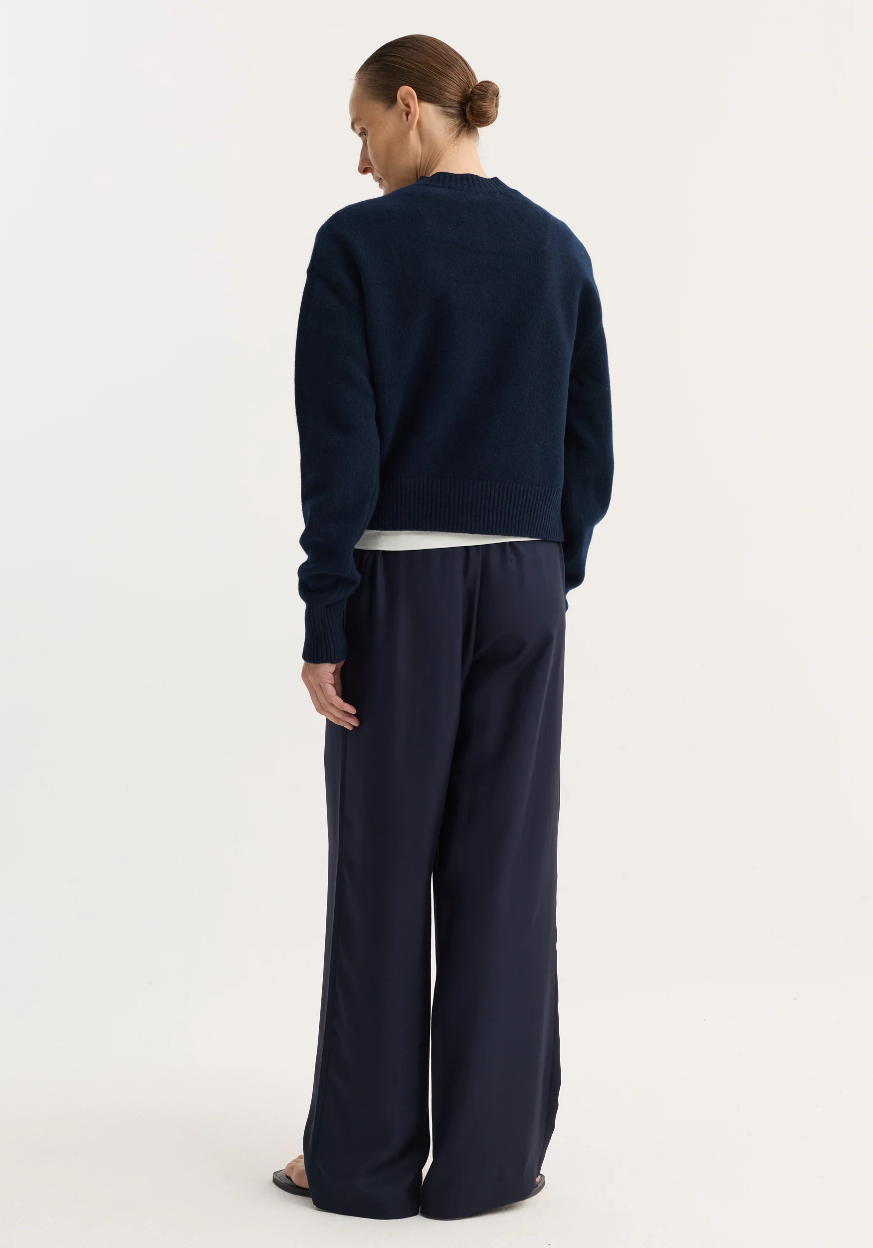 Short boiled cardigan | navy - Image 6