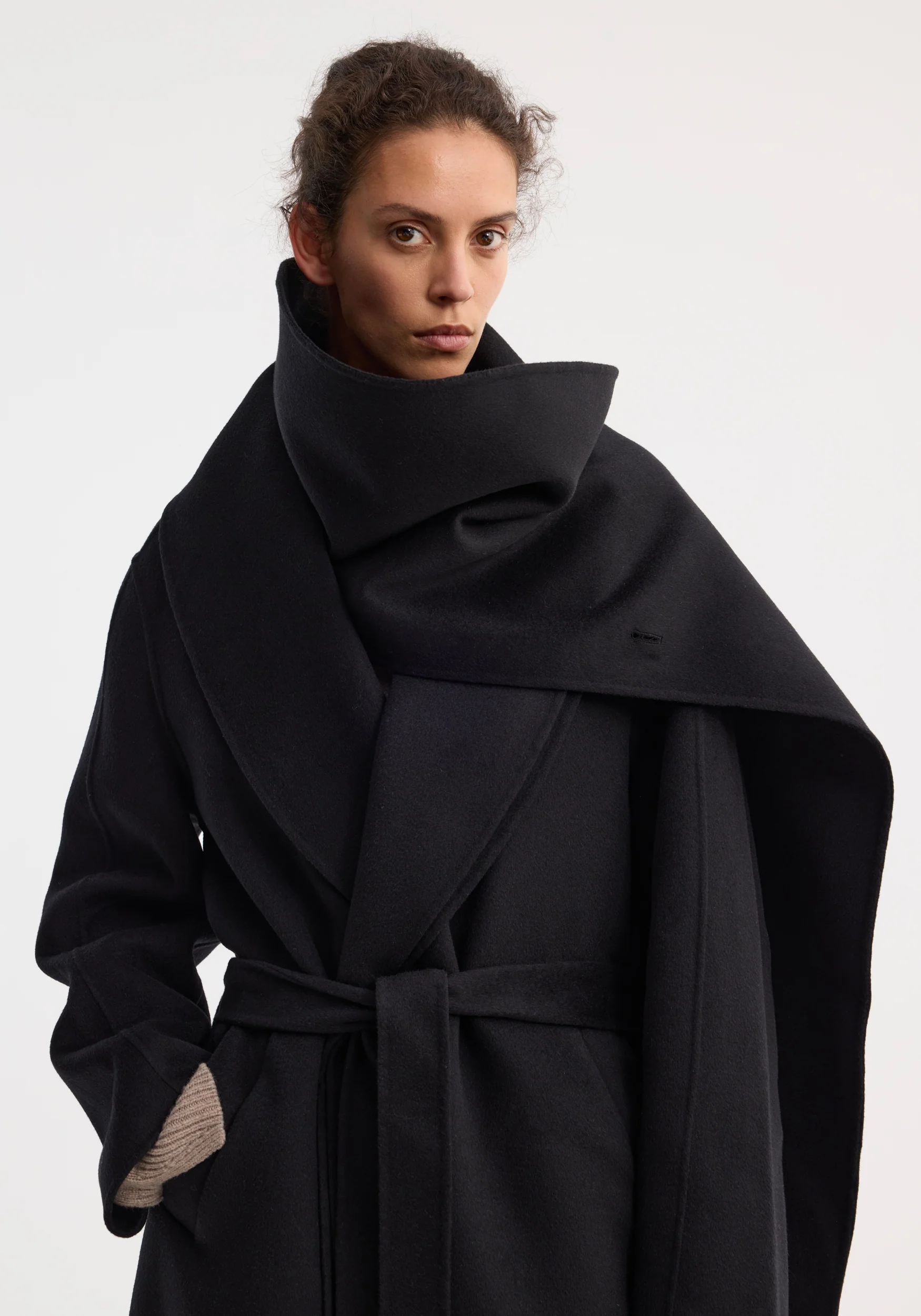 Signature double-faced scarf coat with belt | black - Image 5