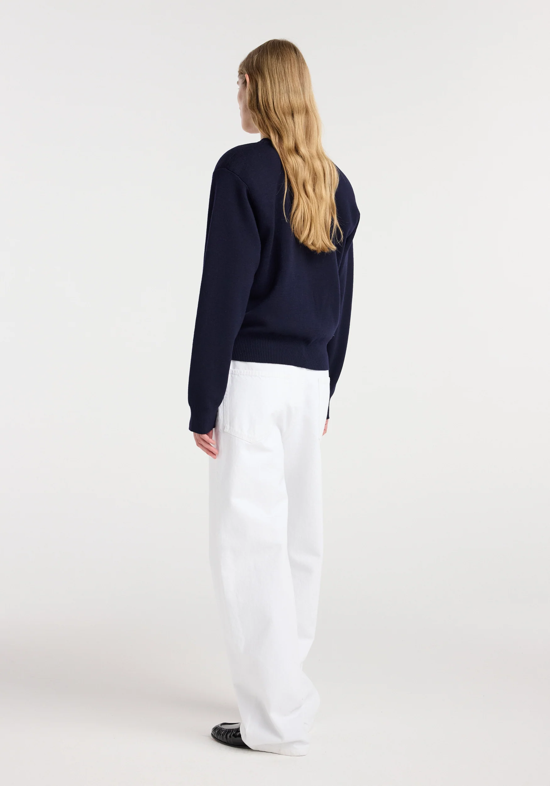 Statement shoulder crewneck | navy - Image 4