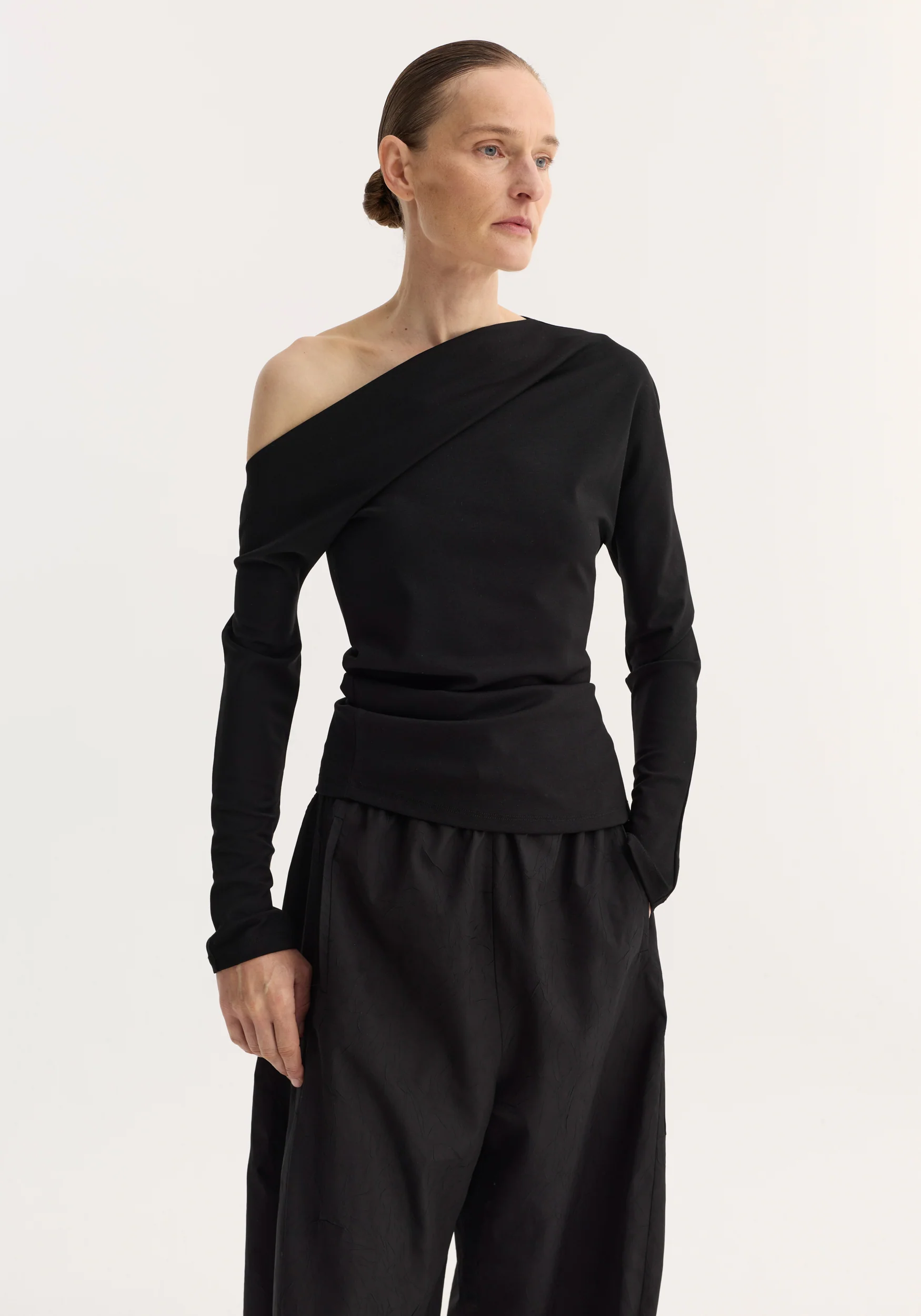 Twisted jersey top | black - Image 3