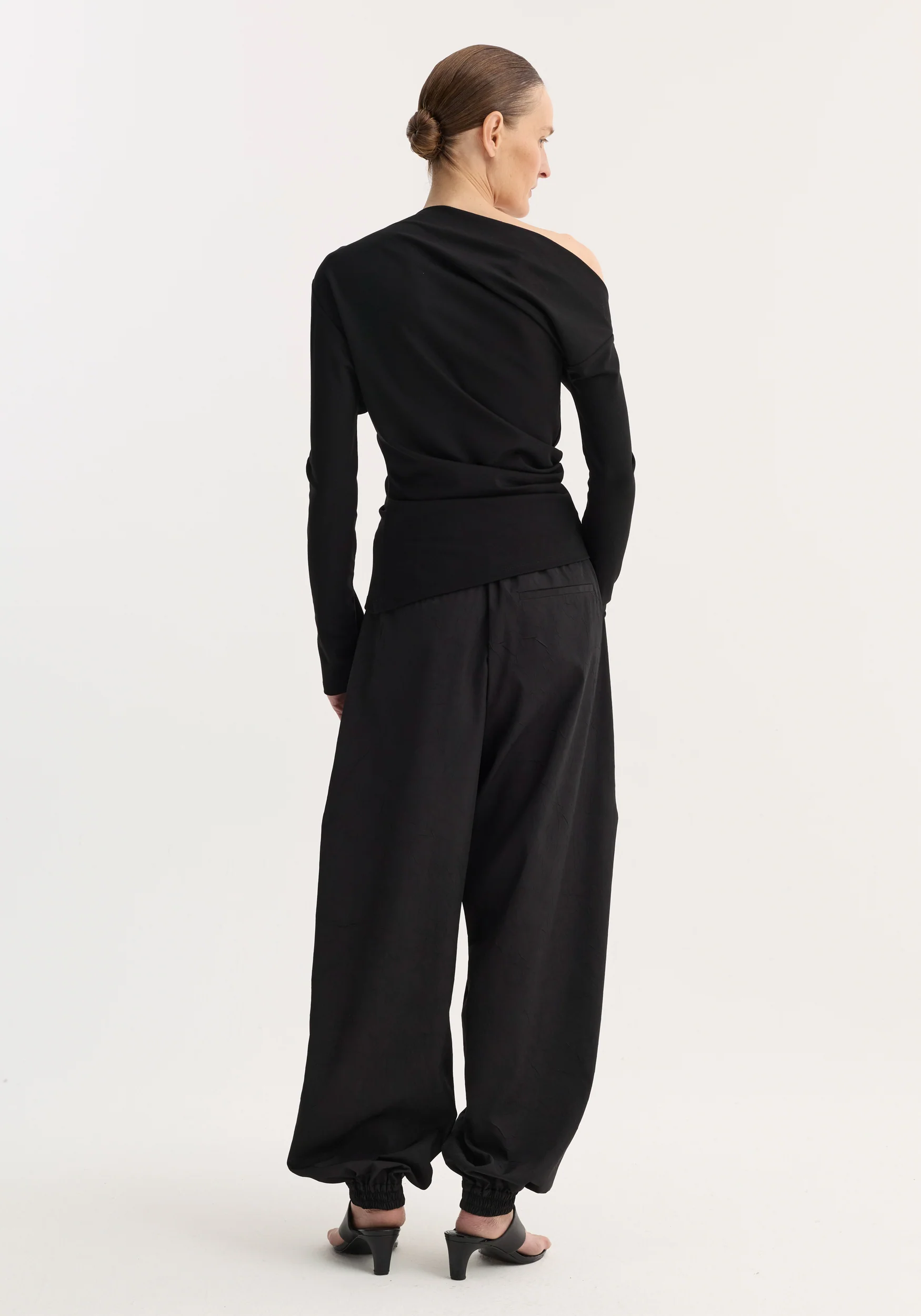 Twisted jersey top | black - Image 6