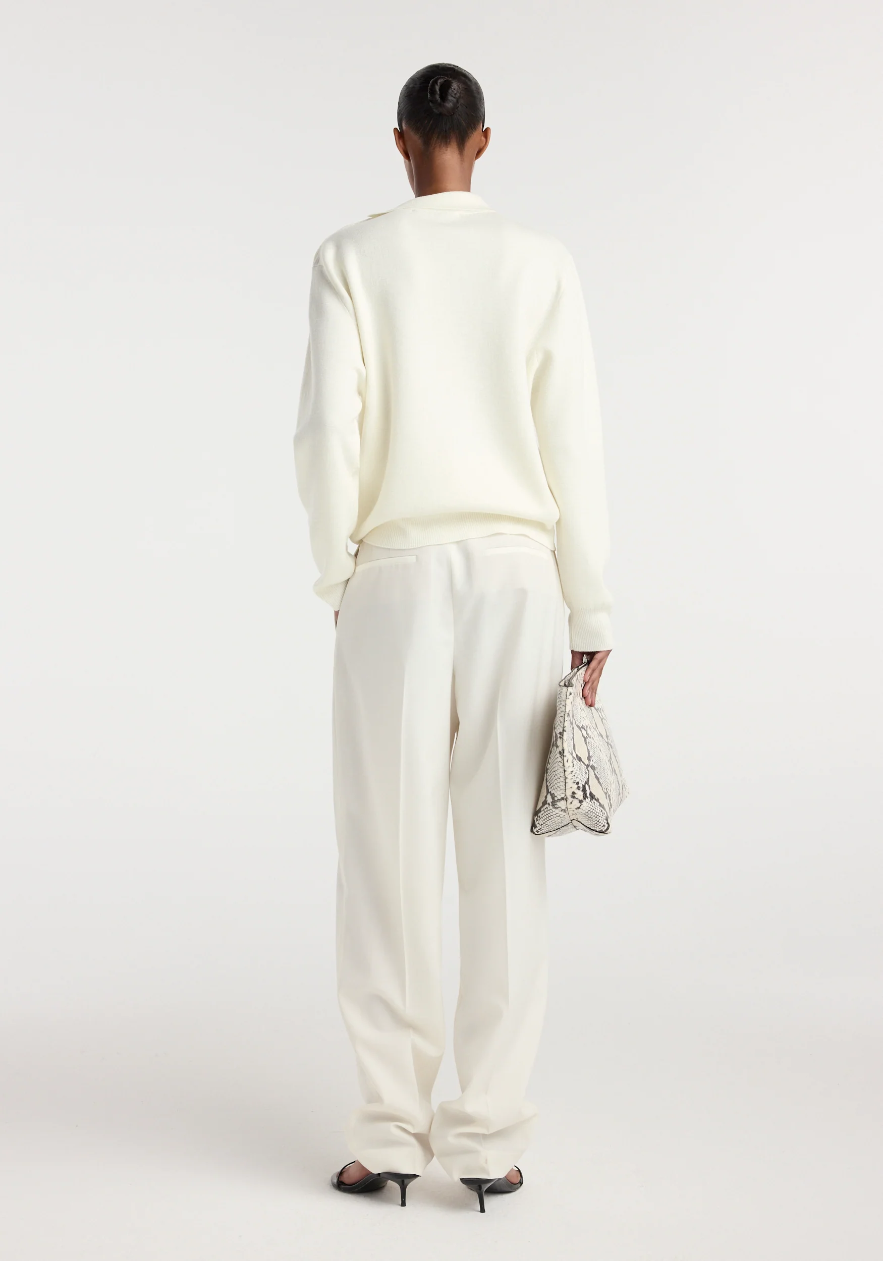 Uneven collar polo | off white - Image 4