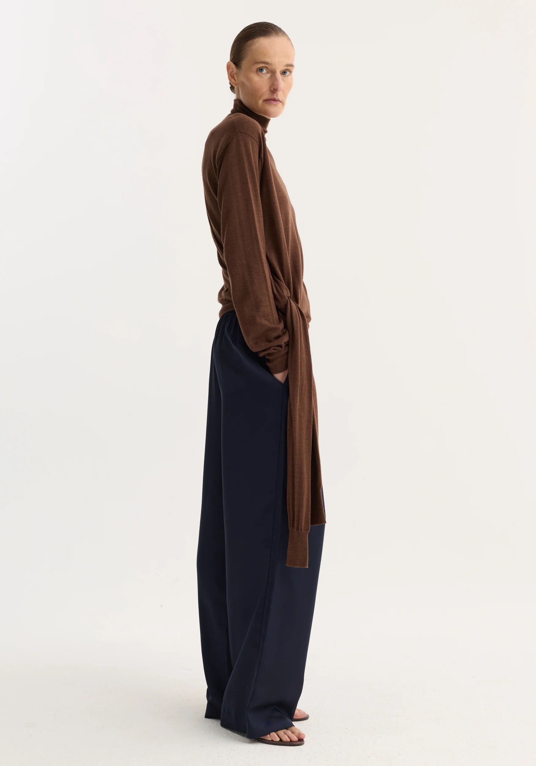 Wide leg silk trousers | night - Image 2